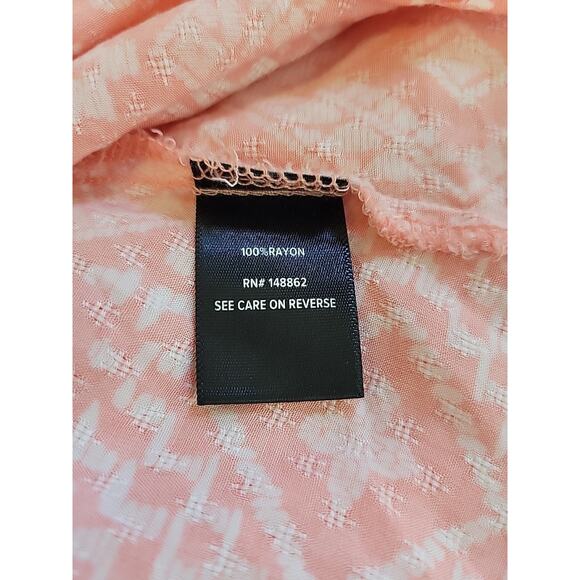 Torrid Peach Diamond Print Cold Shoulder SS Rayon Flowy Blouse Women's Plus 0X - Picture 12 of 12